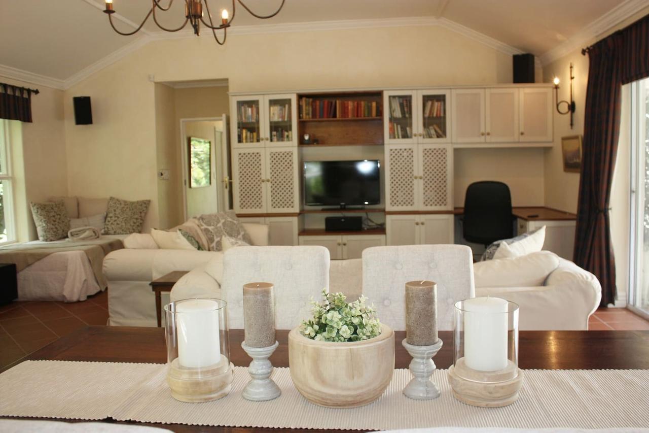Camelot In Constantia Bed and Breakfast Κέιπ Τάουν Εξωτερικό φωτογραφία