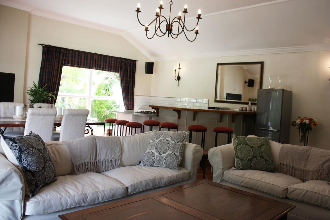 Camelot In Constantia Bed and Breakfast Κέιπ Τάουν Εξωτερικό φωτογραφία