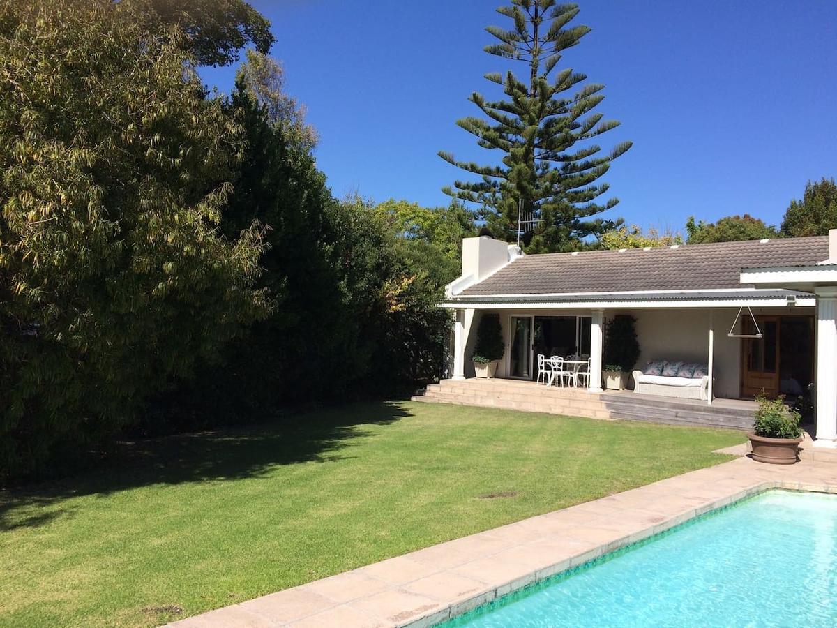 Camelot In Constantia Bed and Breakfast Κέιπ Τάουν Εξωτερικό φωτογραφία